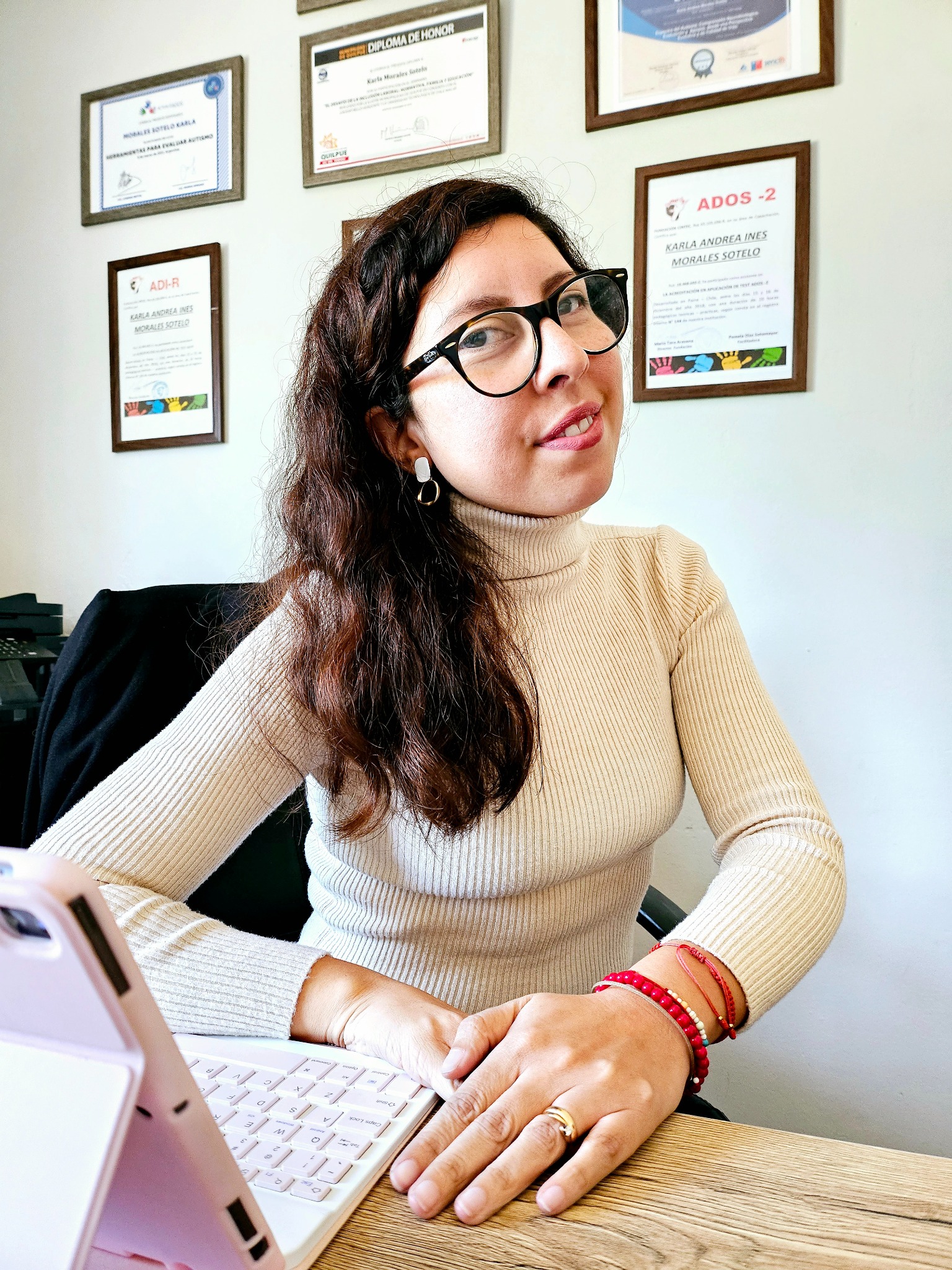 Karla Morales Sotelo, psicóloga clínica y autora